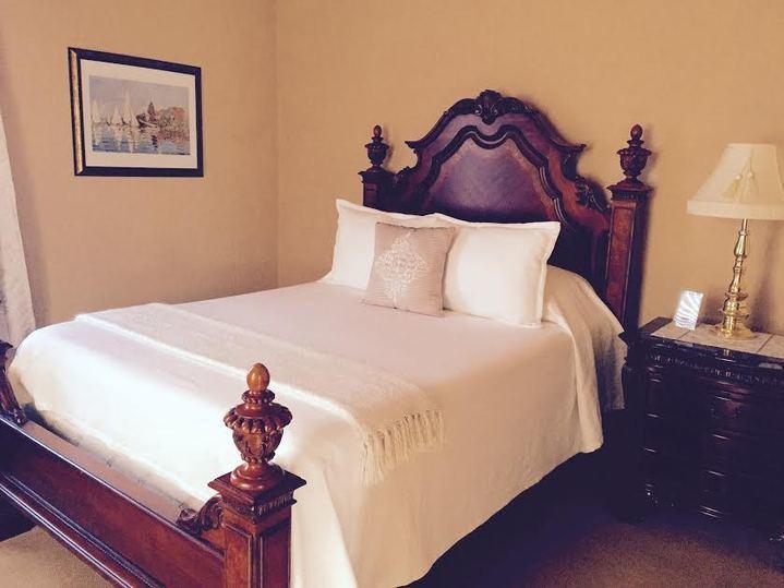 The Woodford Inn Versailles Zewnętrze zdjęcie